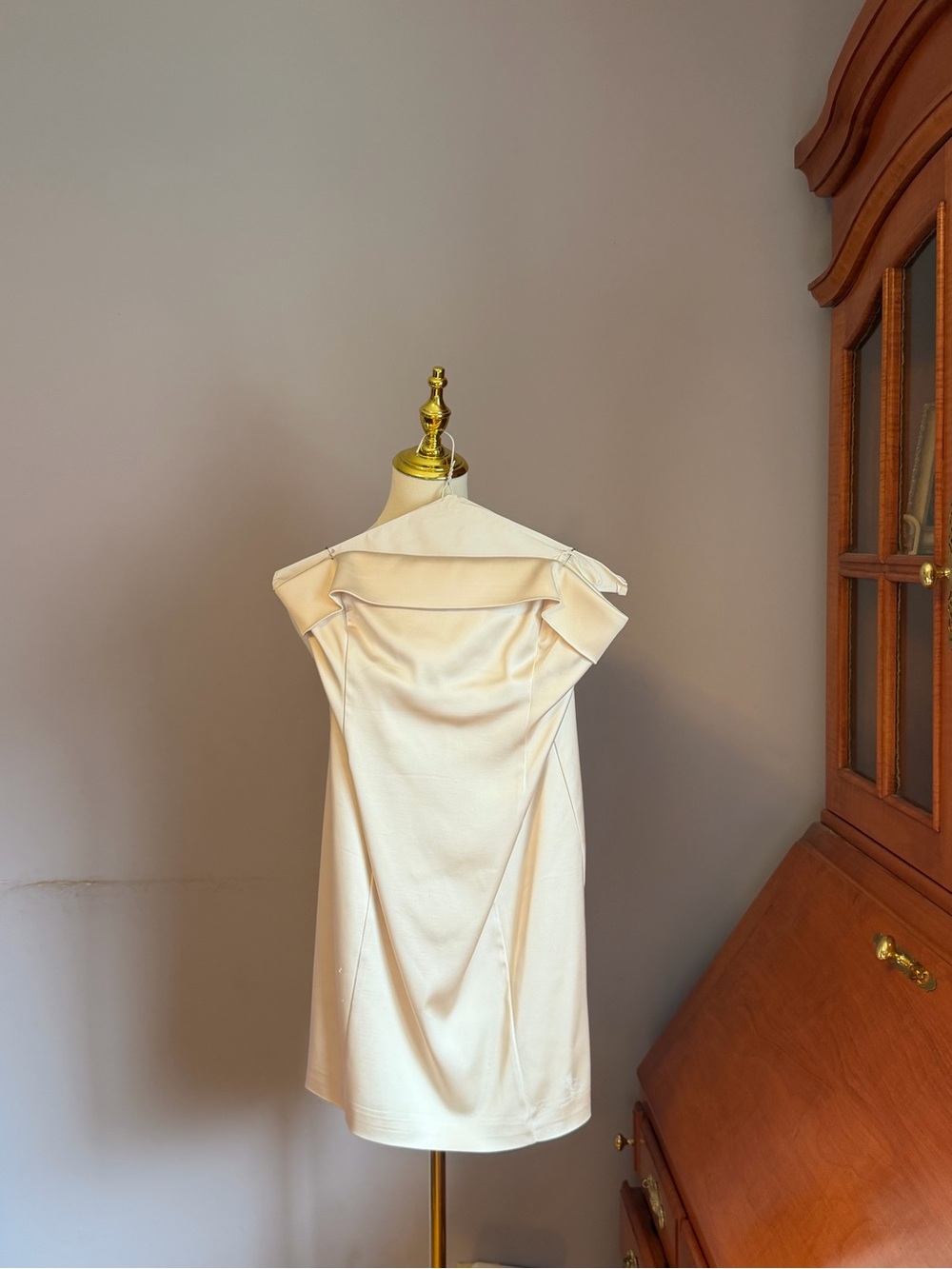 Aritzia Wilfred Satin Dress Strapless